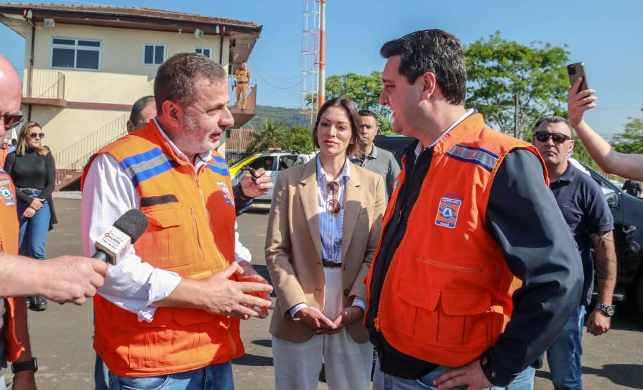 Em União da Vitória, governador Ratinho Junior anuncia pacote para auxílio às vítimas de enchentes