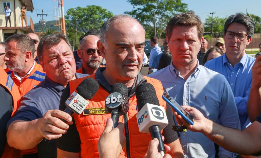 Em União da Vitória, governador Ratinho Junior anuncia pacote para auxílio às vítimas de enchentes