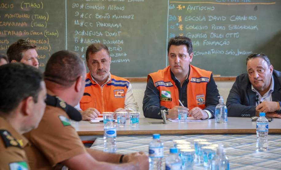 Em União da Vitória, governador Ratinho Junior anuncia pacote para auxílio às vítimas de enchentes