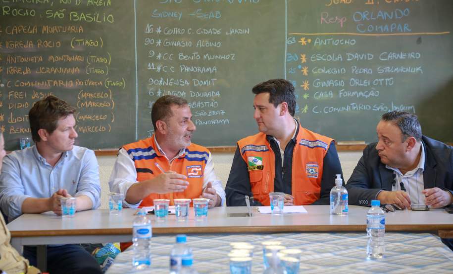 Em União da Vitória, governador Ratinho Junior anuncia pacote para auxílio às vítimas de enchentes