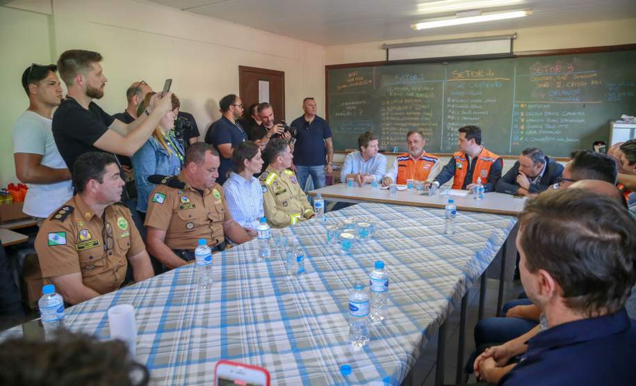 Em União da Vitória, governador Ratinho Junior anuncia pacote para auxílio às vítimas de enchentes