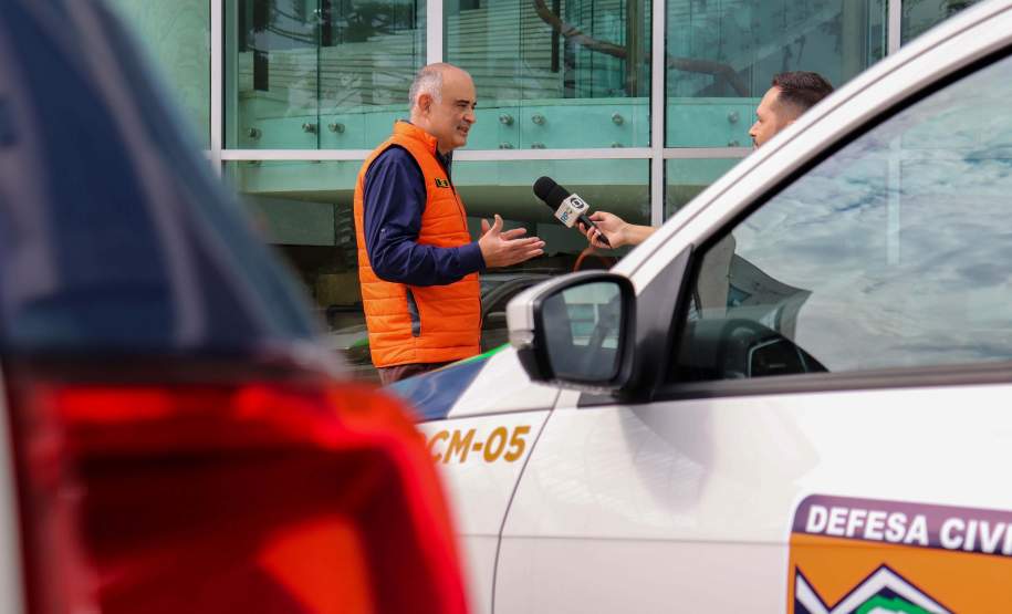 Governador entrega R$ 52 milhões em veículos e equipamentos à Defesa Civil