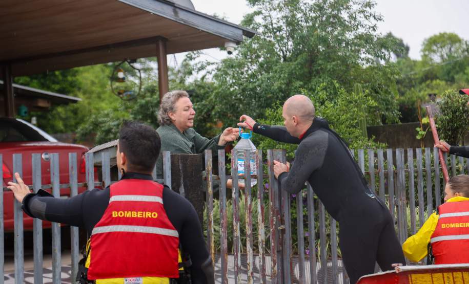 Estado auxilia nos atendimentos a famílias ilhadas em São Mateus do Sul