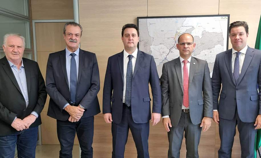 Em Brasília, governador busca apoio para reforçar atendimento aos afetados pelas chuvas