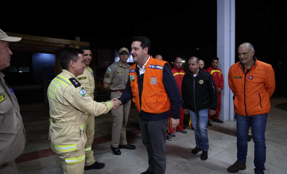 Governador visita São Mateus do Sul, uma das cidades mais afetadas pelas chuvas