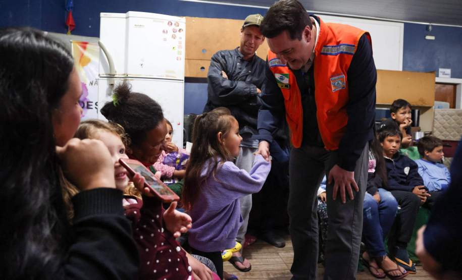 Governador visita São Mateus do Sul, uma das cidades mais afetadas pelas chuvas