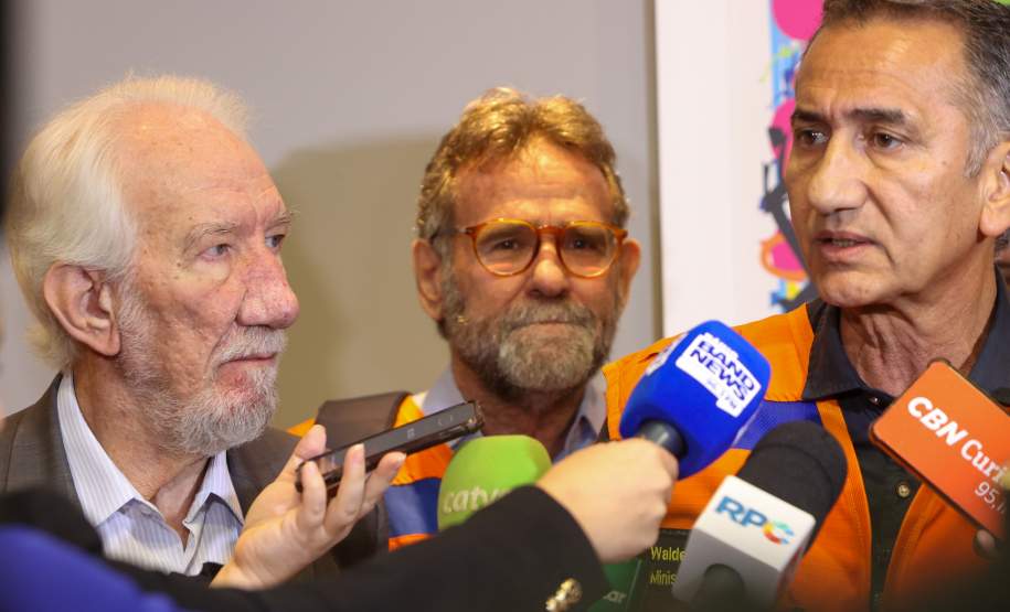 Vice-governador e ministro da Integração se reúnem com moradores de União da Vitória