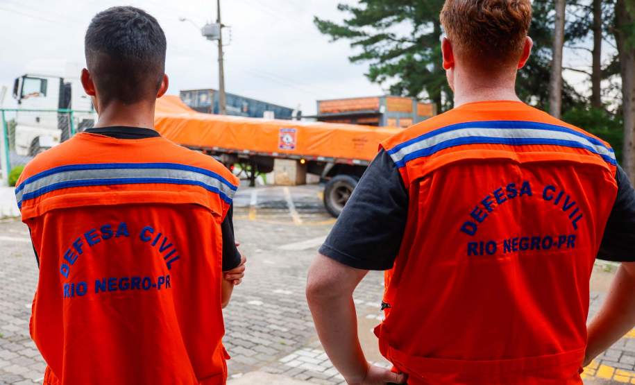 Campanha Juntos pelo Paraná entrega 64 mil itens a moradores afetados por chuvas