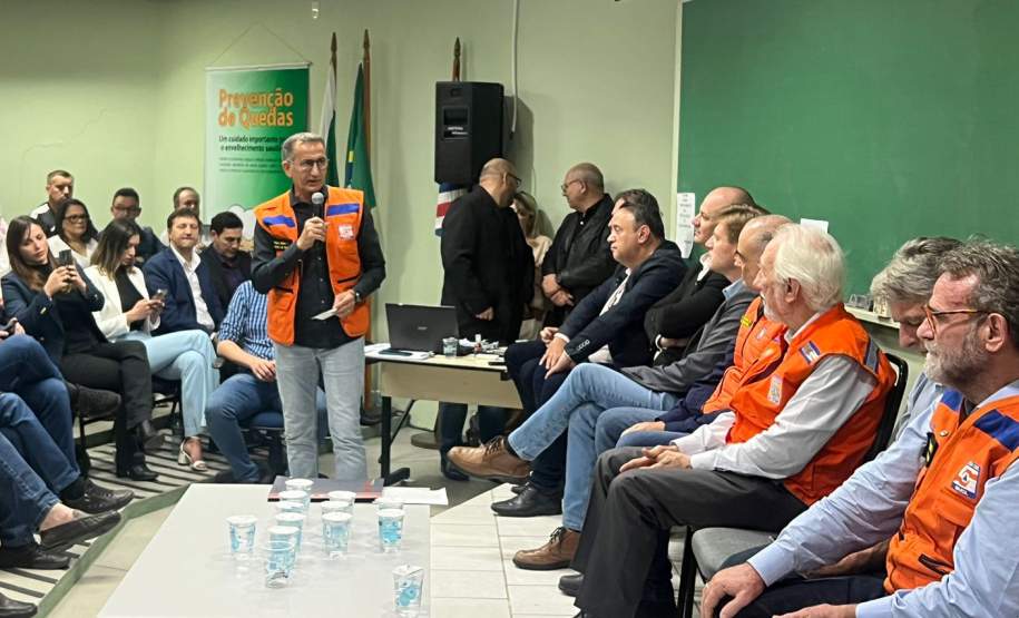 Vice-governador e ministro da Integração se reúnem com moradores de União da Vitória