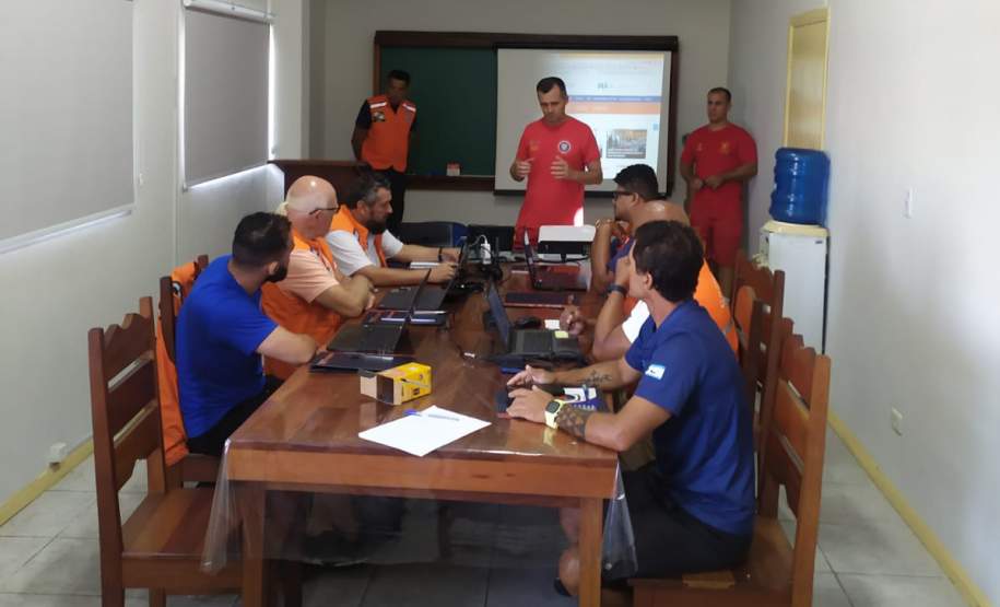 Treinamento com Defesas Civis do Litoral do Paraná
