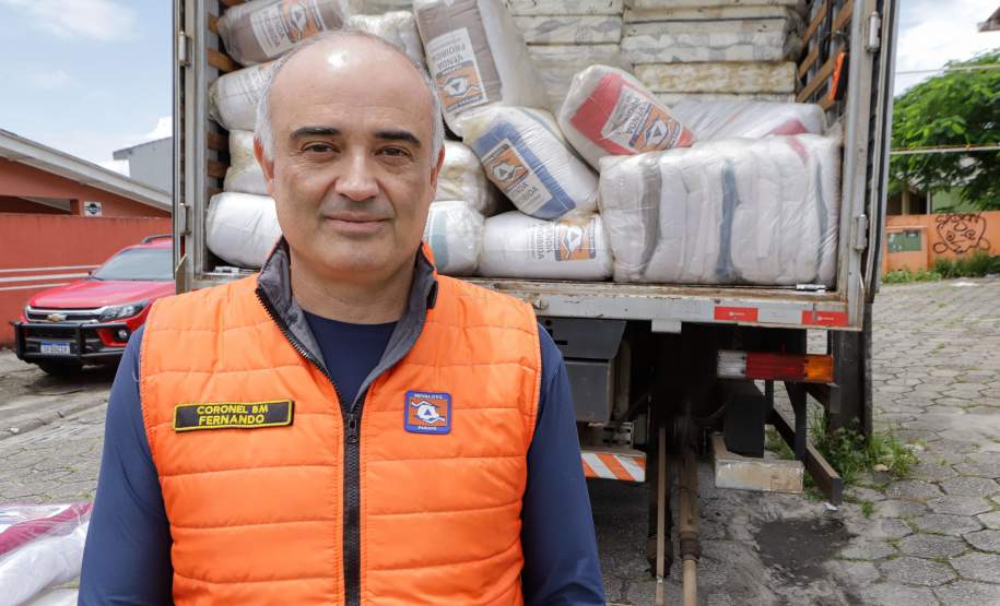Defesa Civil envia caminhões com mantimentos para Matinhos e Pontal do Paraná