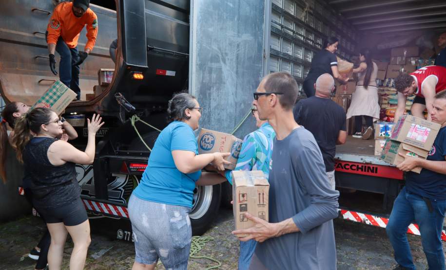 Estado envia nova remessa com mais de 300 toneladas de donativos ao Rio Grande do Sul