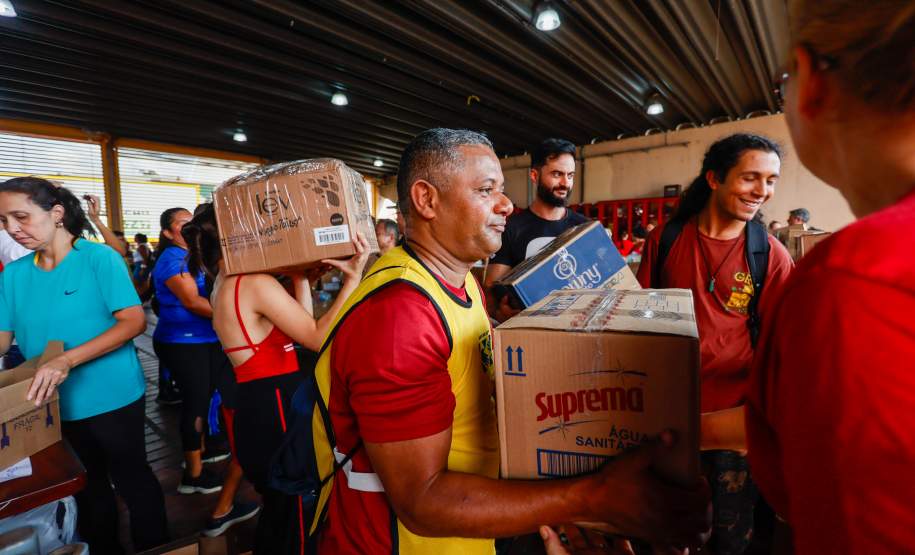 Paraná chega a 3,3 mil toneladas de doações arrecadadas para o Rio Grande do Sul