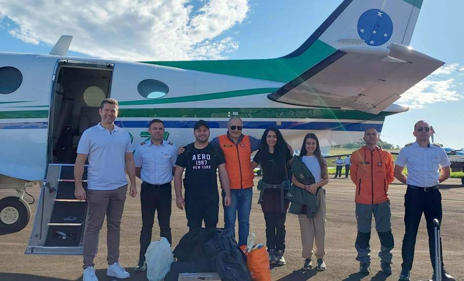 Aviões do Paraná levam veterinários, medicamentos e internet ao Rio Grande do Sul