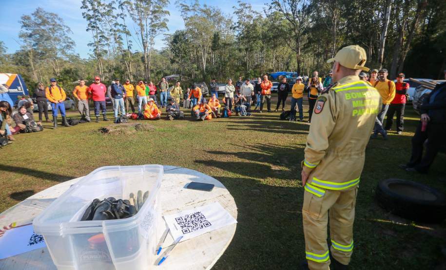 IAT capacita 65 voluntários para atuar em incêndios em Unidades de Conservação