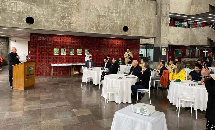 Com novo mascote, Paraná inicia campanha de prevenção de incêndios florestais