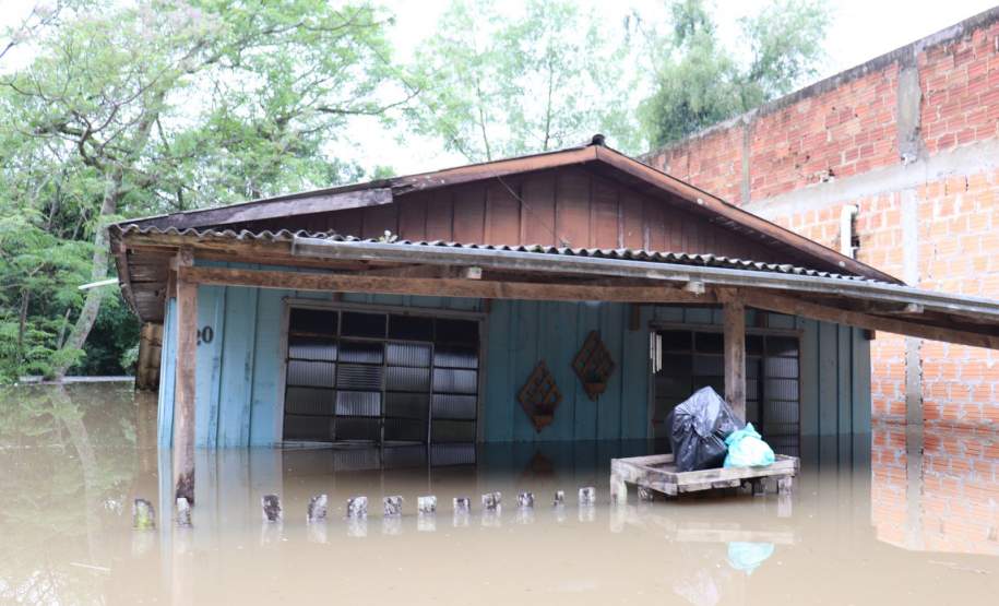 O que fazer em desastres? Defesa Civil orienta população sobre antes, durante e depois