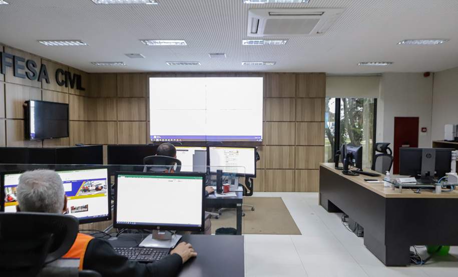 Moradores de Morretes e União da Vitória recebem teste de alerta de eventos climáticos