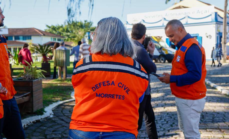 Moradores de Morretes e União da Vitória recebem teste de alerta de eventos climáticos