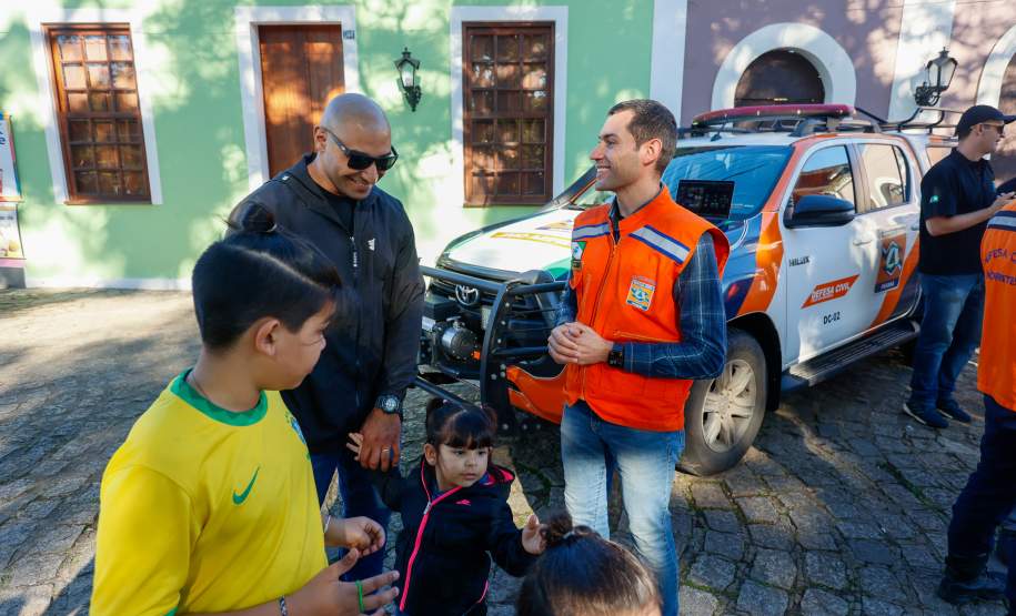 Moradores de Morretes e União da Vitória recebem teste de alerta de eventos climáticos