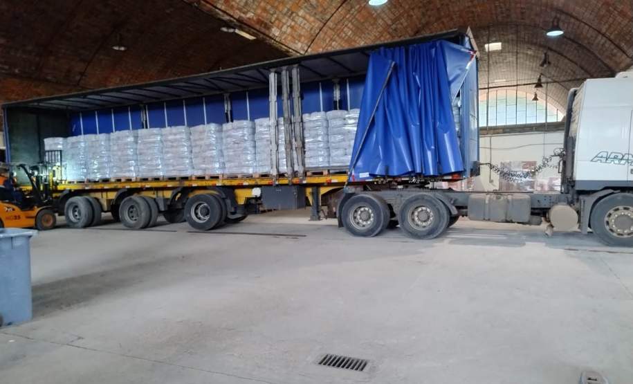 Paraná envia 10 mil cestas básicas às famílias gaúchas impactadas pela enchente