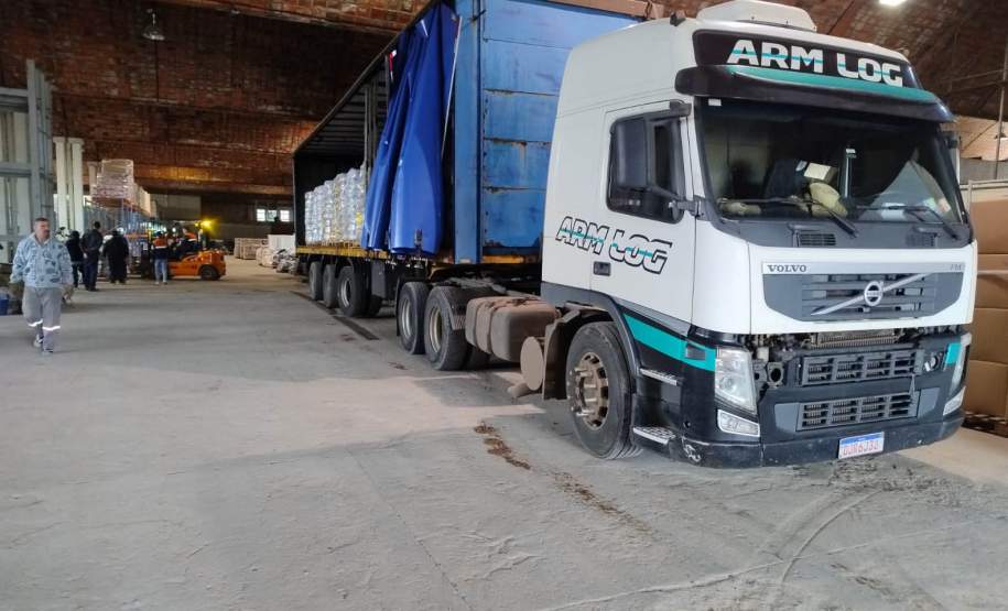 Paraná envia 10 mil cestas básicas às famílias gaúchas impactadas pela enchente