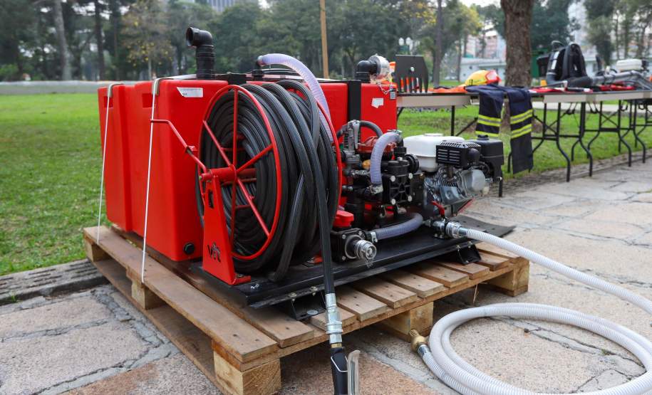 Reservatório e bomba de combate a incêndio