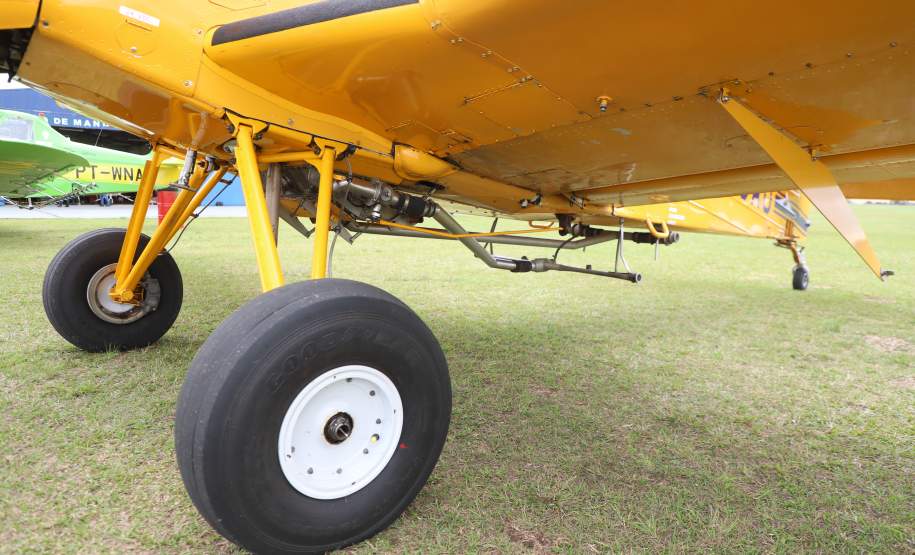 Governo do Paraná contrata aviões para reforçar combate a incêndios florestais