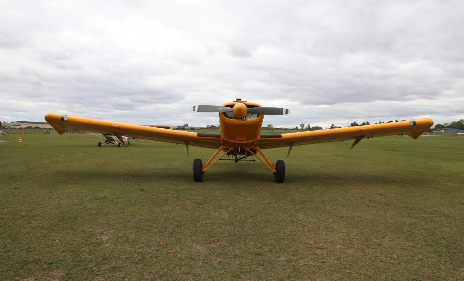 Governo do Paraná contrata aviões para reforçar combate a incêndios florestais