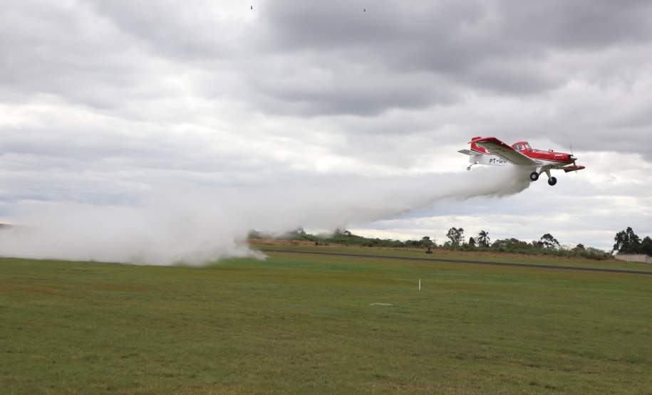 Governo do Paraná contrata aviões para reforçar combate a incêndios florestais