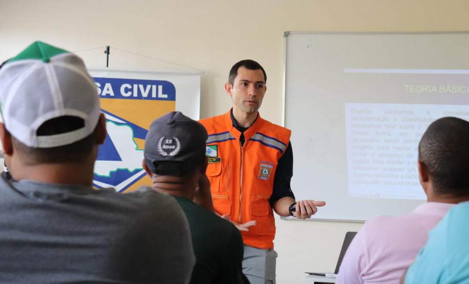 Força-tarefa de combate a incêndios inicia treinamento de 600 brigadistas florestais