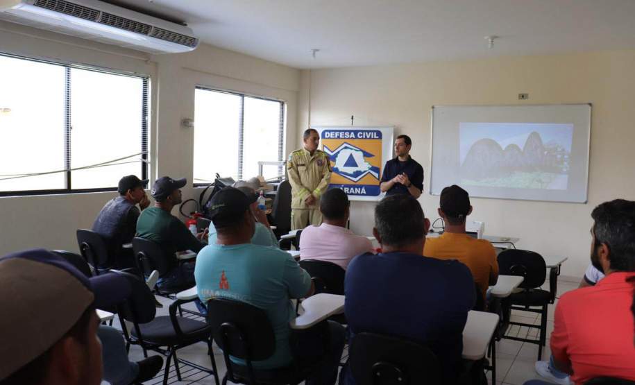 Força-tarefa de combate a incêndios inicia treinamento de 600 brigadistas florestais