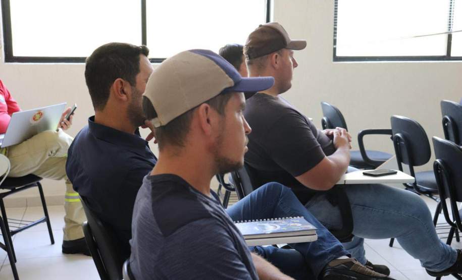 Força-tarefa de combate a incêndios inicia treinamento de 600 brigadistas florestais