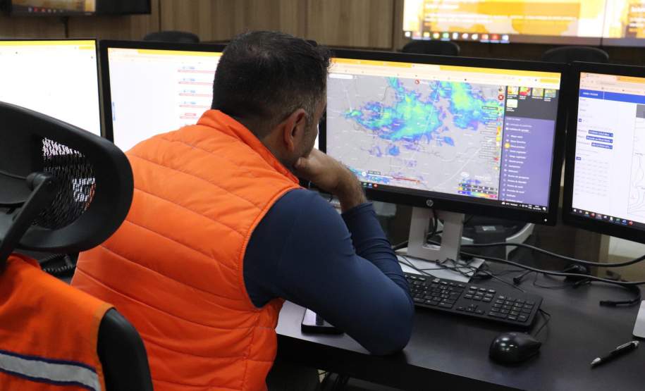 Acumulado de chuvas chega a 172 mm e Defesa Civil registra ocorrências em oito cidades