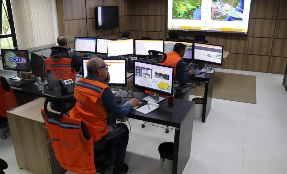 Chuvas ultrapassam 100 mm em várias cidades no sábado e Defesa Civil registra ocorrências