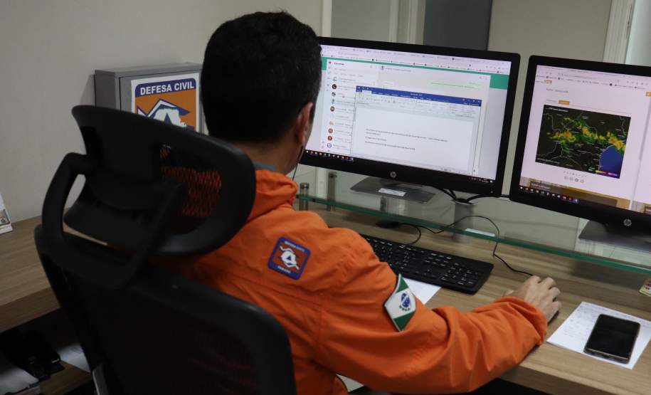 Acumulado de chuvas chega a 172 mm e Defesa Civil registra ocorrências em oito cidades