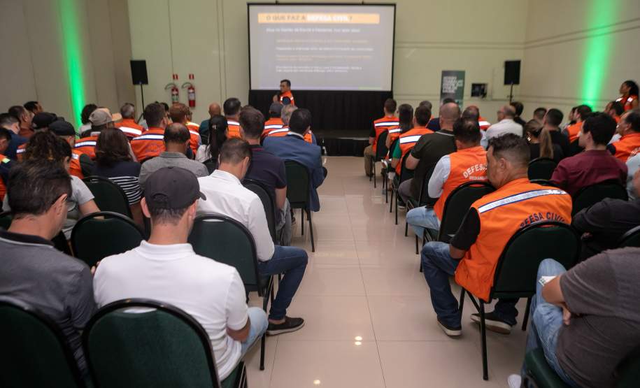 Defesa Civil prepara coordenadores municipais para enfrentar desastres no Paraná
