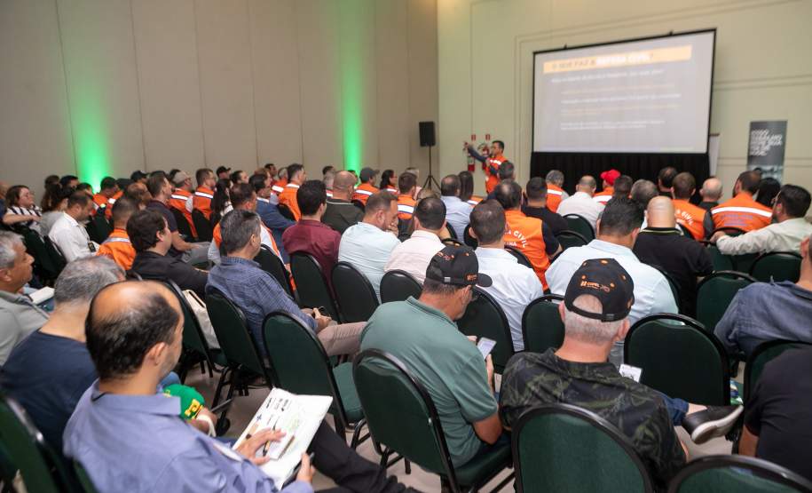 Defesa Civil prepara coordenadores municipais para enfrentar desastres no Paraná
