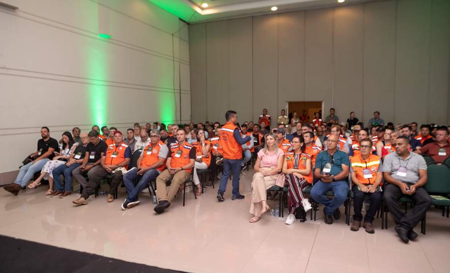 Defesa Civil prepara coordenadores municipais para enfrentar desastres no Paraná