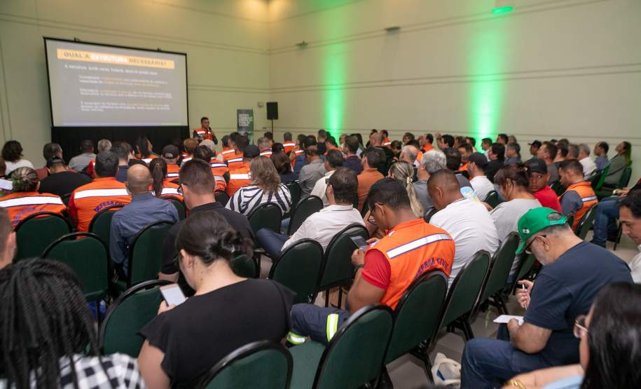Defesa Civil prepara coordenadores municipais para enfrentar desastres no Paraná