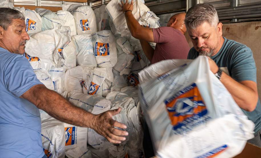 Após chuvas, Defesa Civil estadual envia material para apoio a Morretes e Antonina