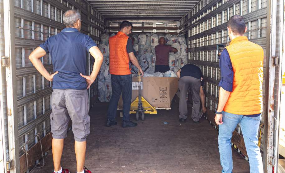 Após chuvas, Defesa Civil estadual envia material para apoio a Morretes e Antonina