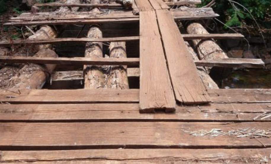 Com orientação e auxílio da Defesa Civil Estadual, Dois Vizinhos reconstrói seis pontes