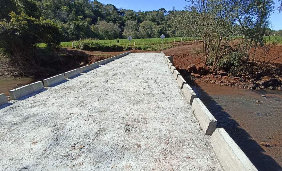 Com orientação e auxílio da Defesa Civil Estadual, Dois Vizinhos reconstrói seis pontes