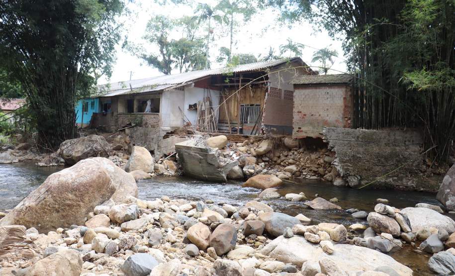 Defesa Civil Estadual vistoria áreas em Morretes afetadas pela enxurrada de fevereiro