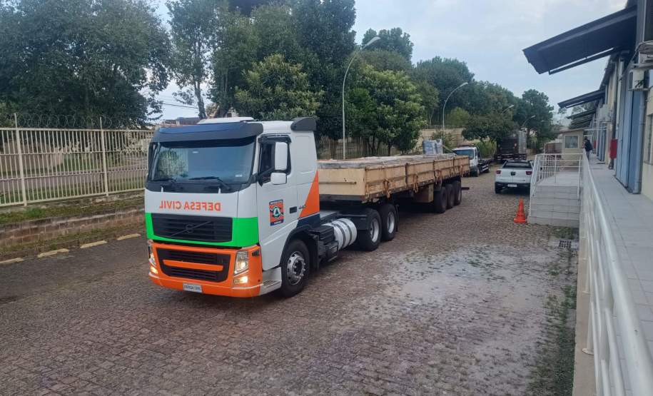 Após tempestade, Defesa Civil Estadual vai enviar 4 mil telhas para Balsa Nova