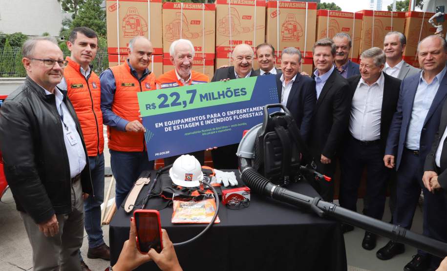 Resposta rápida: Estado entrega equipamentos a 100 municípios para combate a incêndios