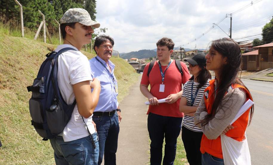 Técnicos Defesa Civil, IAT e Amep vão a campo avaliar condições geológicas na RMC