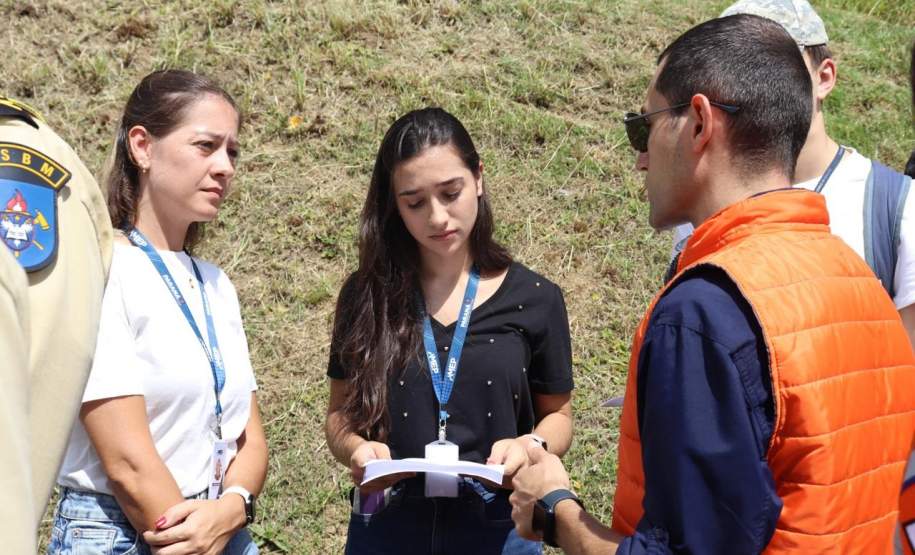 Técnicos Defesa Civil, IAT e Amep vão a campo avaliar condições geológicas na RMC