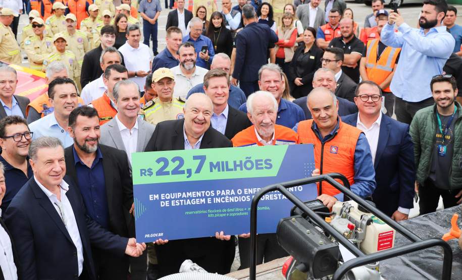 Resposta rápida: Estado entrega equipamentos a 100 municípios para combate a incêndios